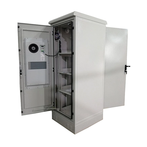 Data transmission via optical port module and electrical port
