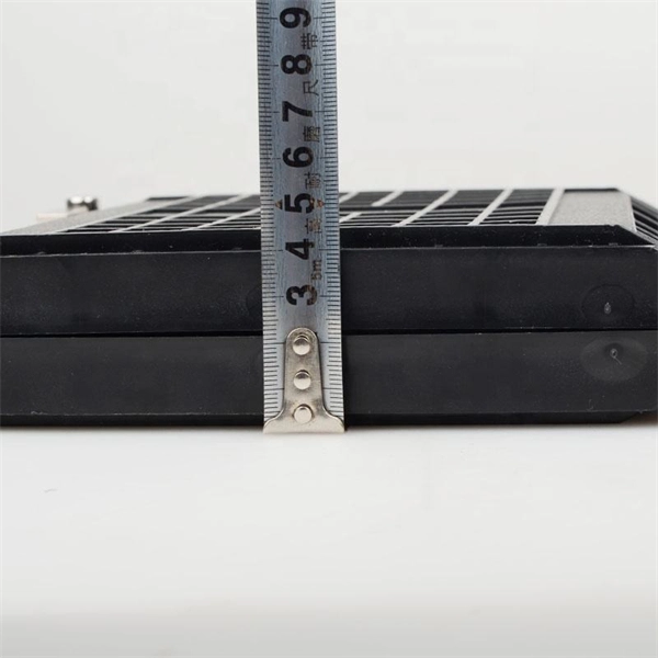 The wavelength of the optical power meter can be set to