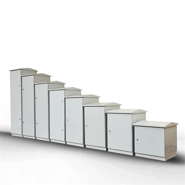 Do power cable trays in electrical shafts need to be covered and sealed 