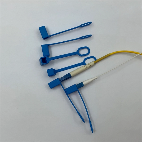 Does fiber optic cable splicing require cutting the fiber optic cable 
