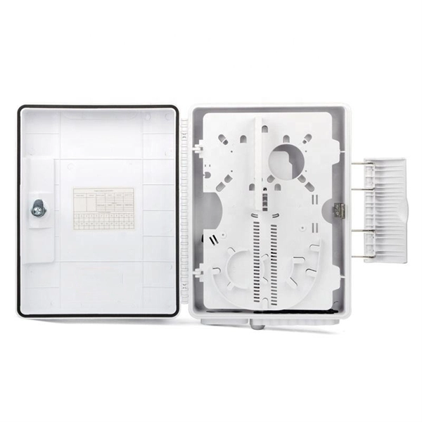 How many optical ports does the optical communication module have 